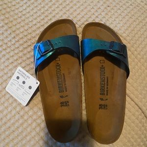 Beautiful iridescent Birkenstock’s!